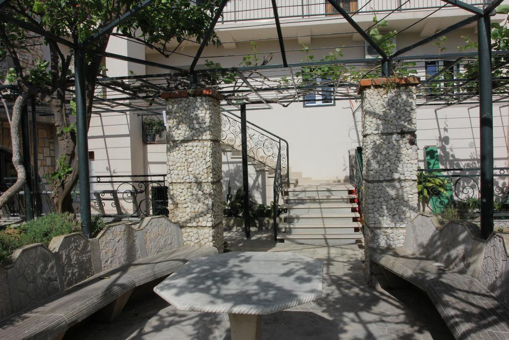 Apartment House Vitaic Supetar Room photo