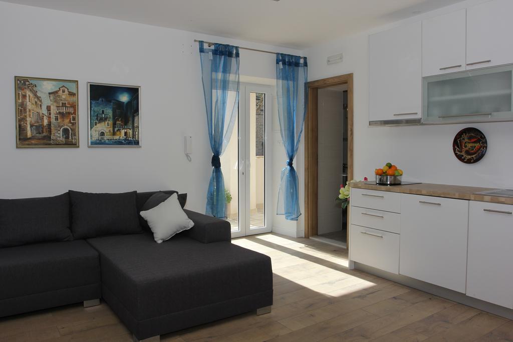 Apartment House Vitaic Supetar Room photo