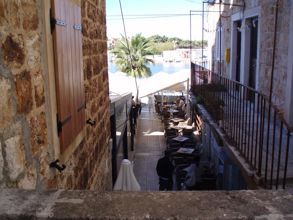 Apartment House Vitaic Supetar Exterior photo