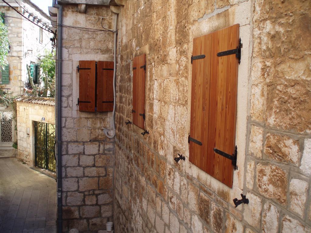 Apartment House Vitaic Supetar Exterior photo